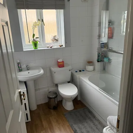 Waterfront Double Room With Fireplace In The Heart Of Royal Docks London Exterior photo