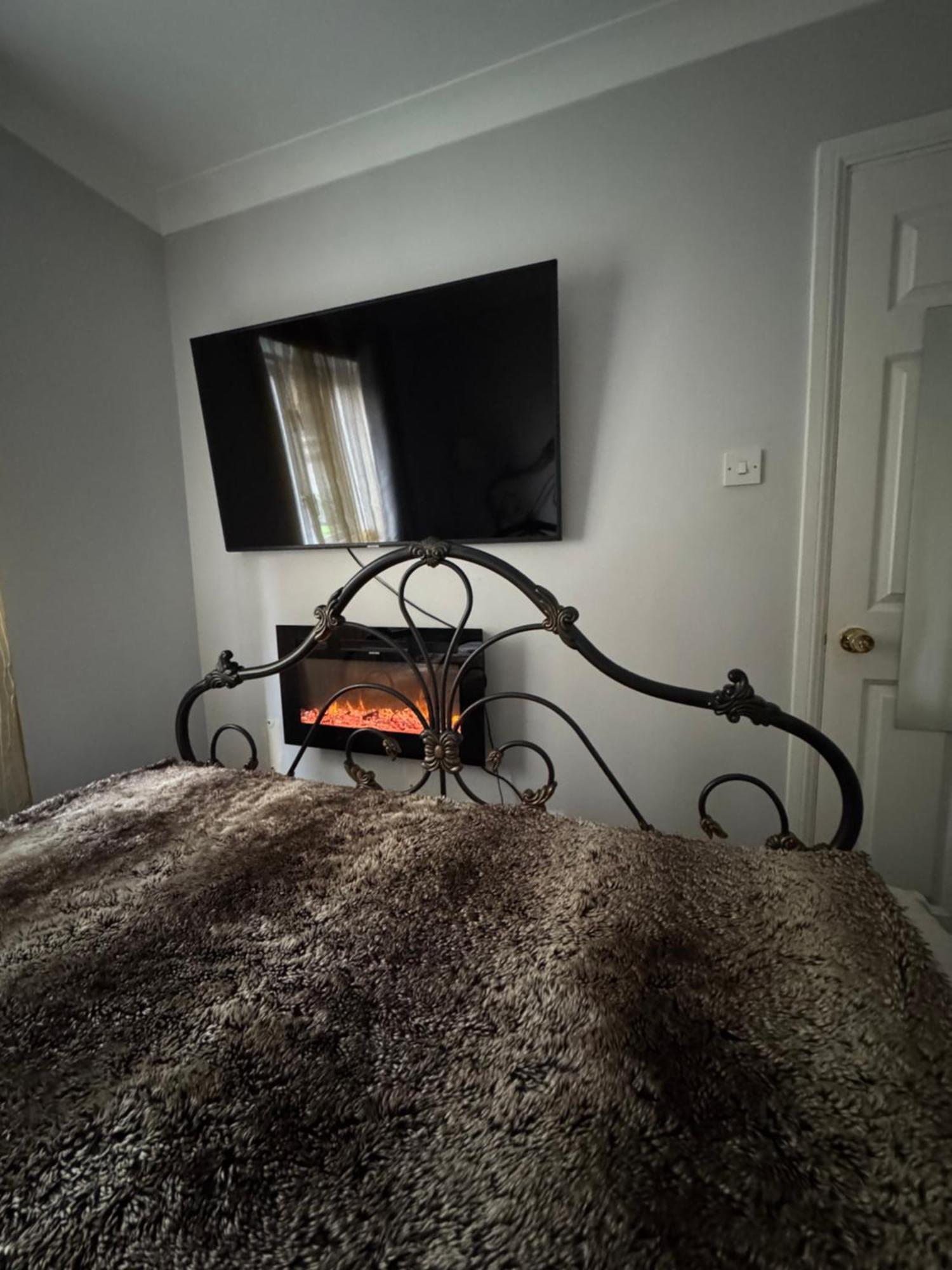 Alloggio in famiglia Waterfront Double With Fireplace In The Heart Of Royal Docks *